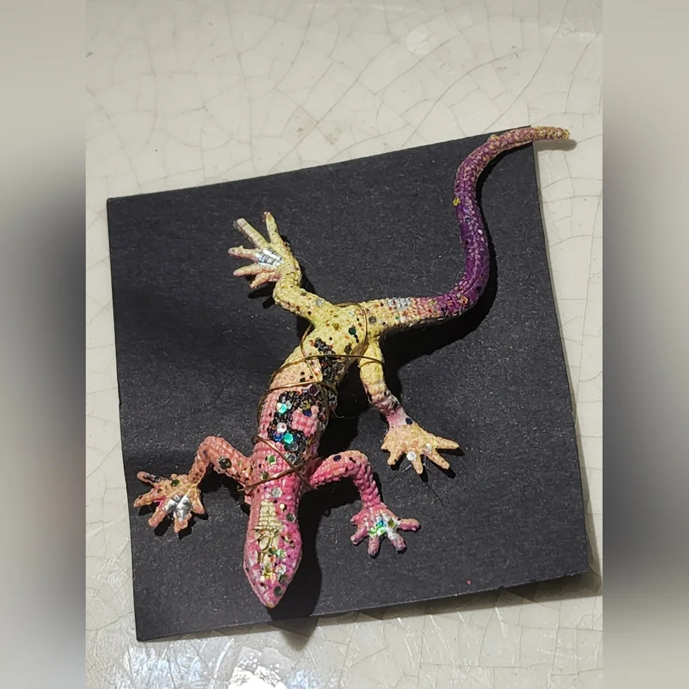 Colorful lizard, iguana wired wrapped brooch